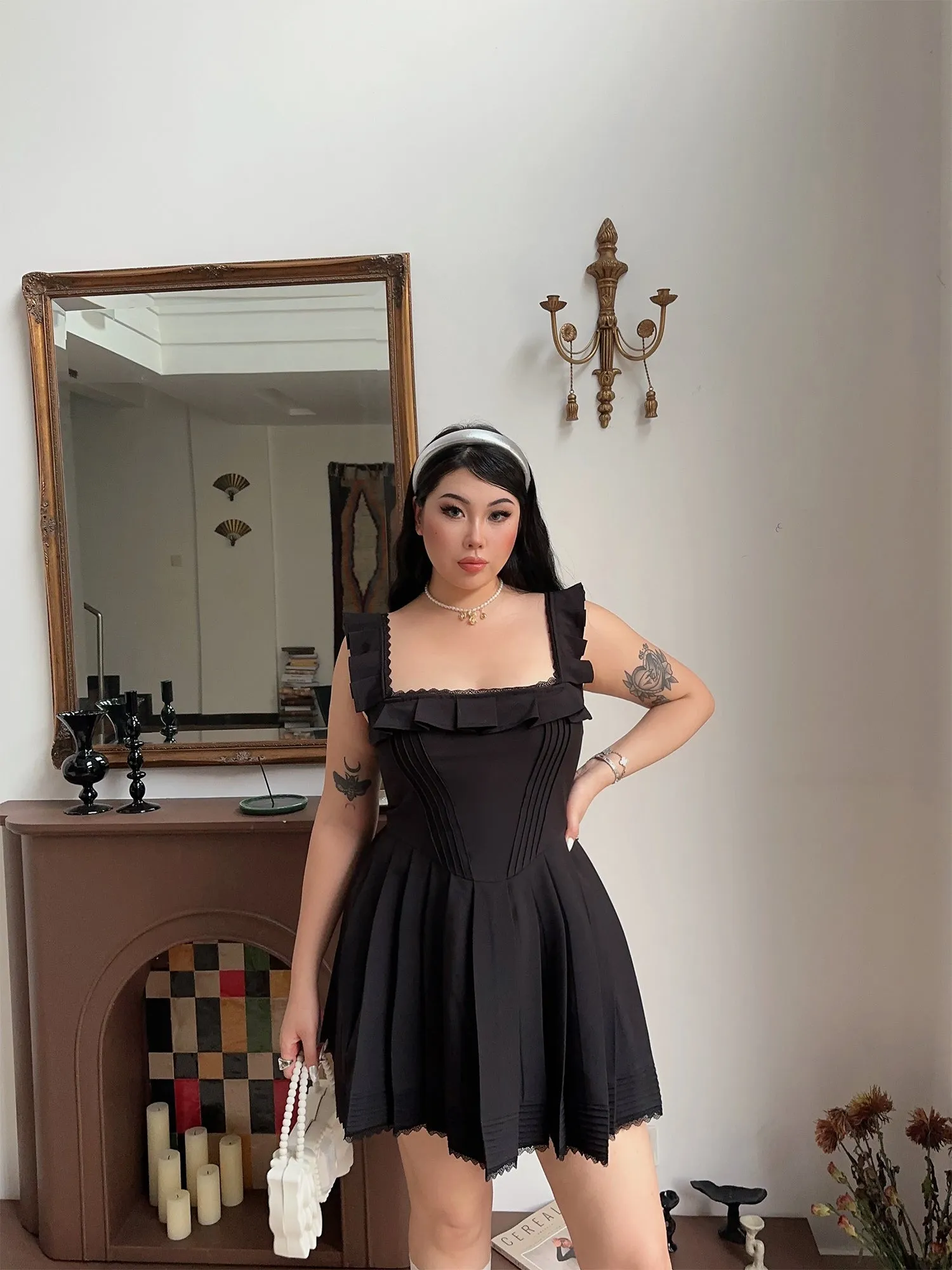 Franchessca Solid Color Black Plus Size Spaghetti Strap Slip Pleated Mini Dress