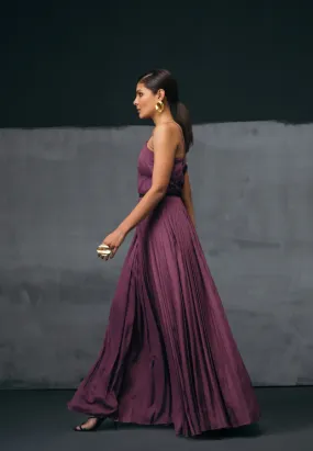 PLEATED FLARED JUMPSUIT IN PURPLE