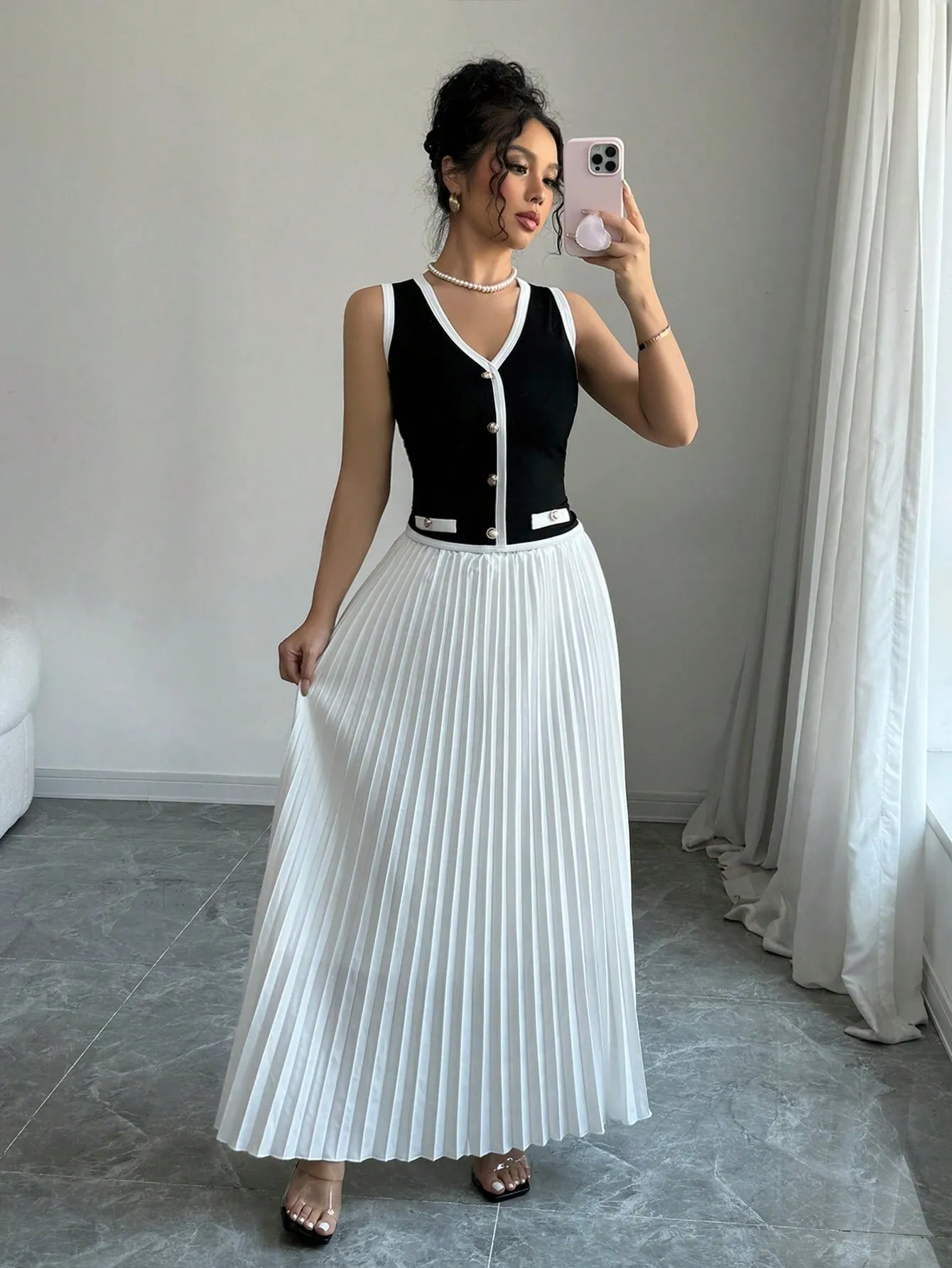 Women's Elegant 2 Piece Set: Color Block Single-Breasted Vest And Pleated Mini Skirt